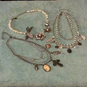 LOT OF 3 NECKLACES COSTUME JEWELRY